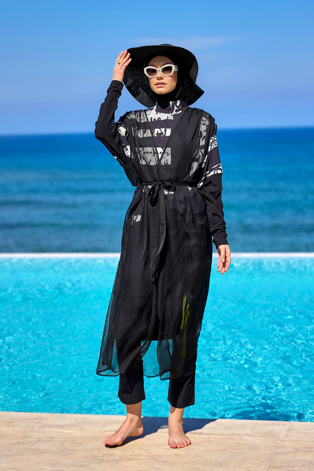 Black Sleeveless Silky Kimono