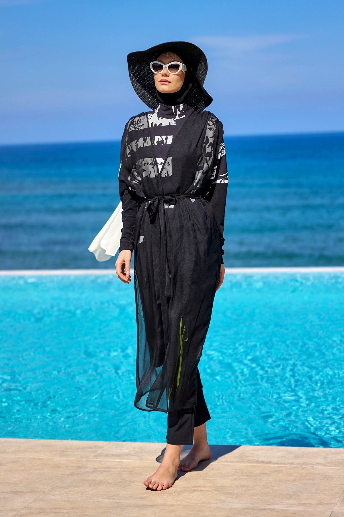 Black Sleeveless Silky Kimono